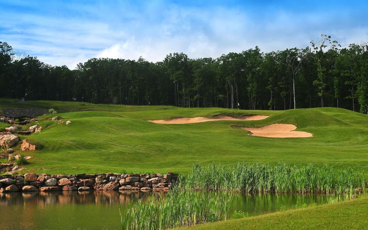 Holiday home Whispering Pines Retreat Albrightsville
