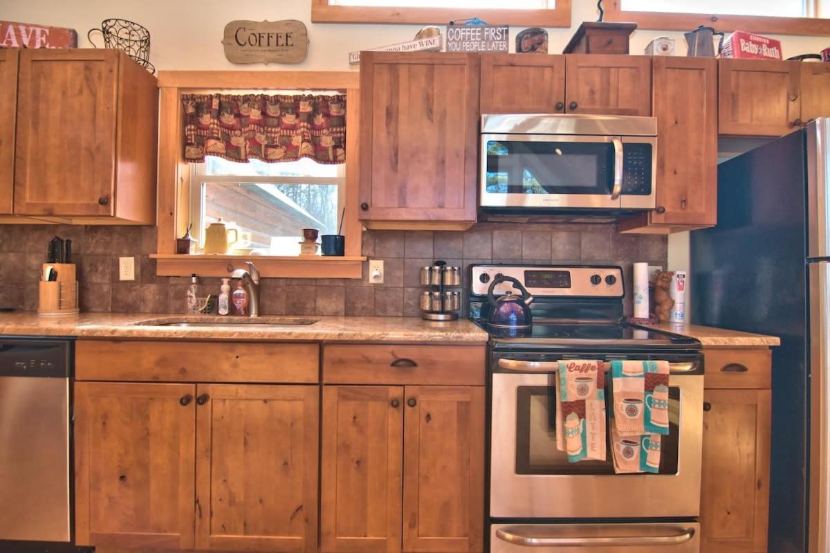 Holiday home Whispering Pines Retreat Albrightsville
