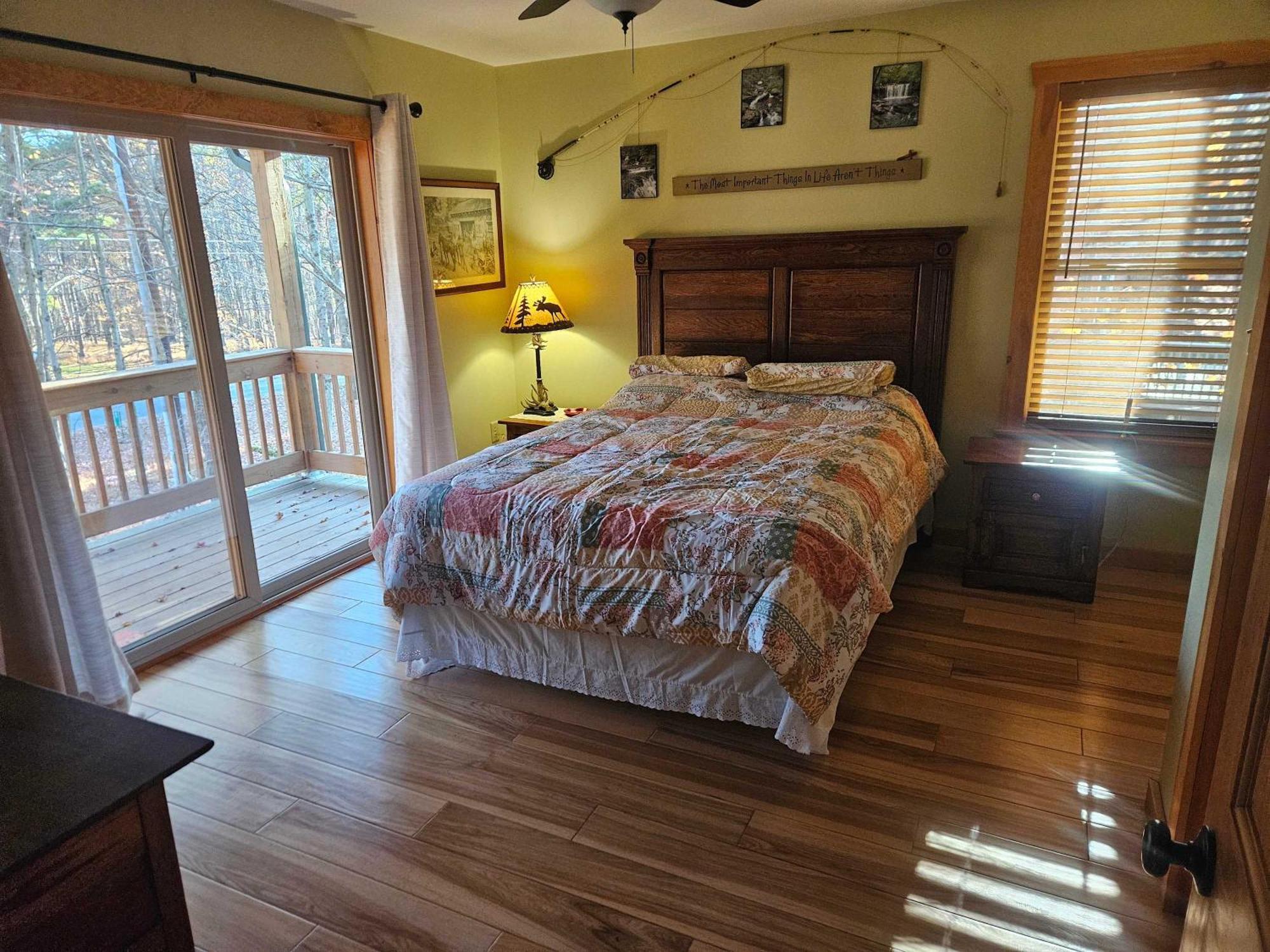 Holiday home Whispering Pines Retreat *